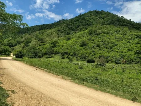 Sitio em Zona Rural