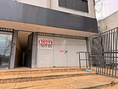 Sala / Salão / Loja em Centro