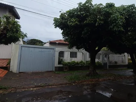 Casa-Térrea em Jardim Bela Vista