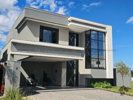Sobrado-Condomínio em Residencial Alphaville IV
