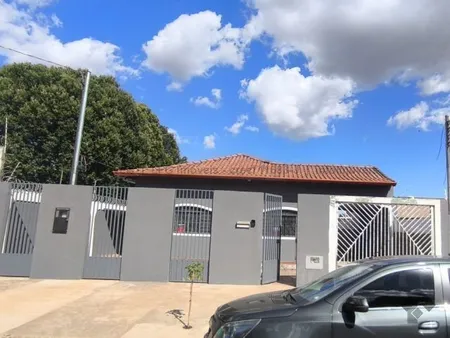 Casa-Térrea em Vila Taveirópolis