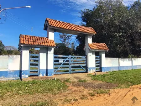 Chácara em Chácara das Mansões
