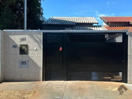 Casa-Térrea em Jardim Presidente