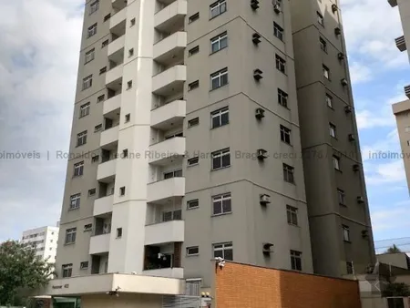 Apartamento em Centro