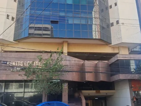 Sala / Salão / Loja em Centro
