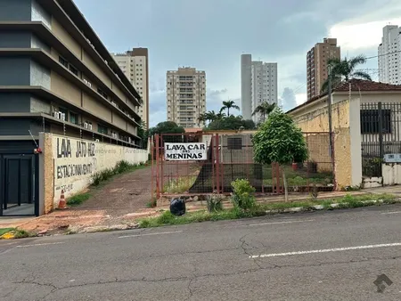 Terreno em Vila Gomes
