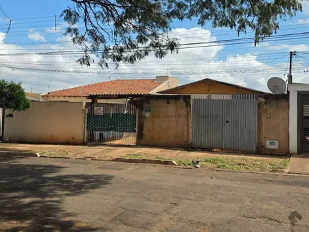 Casa-Térrea em Mata do Jacinto