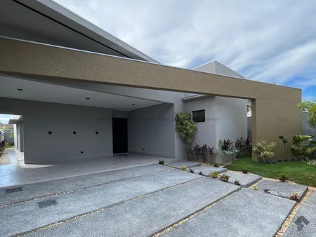 Casa-Térrea em Carandá