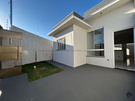 Casa-Térrea em Jardim Panamá
