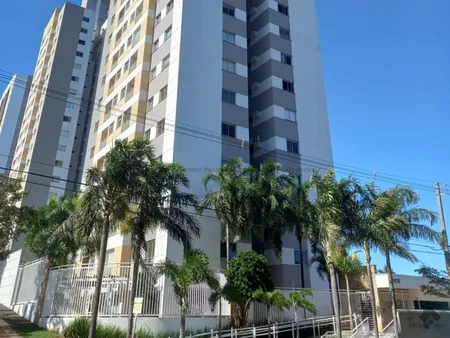 Apartamento em Carandá Bosque I