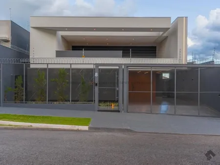 Casa-Térrea em Jardim TV Morena