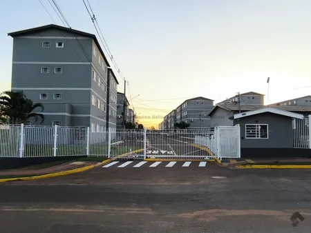 Apartamento em Jardim Centenário