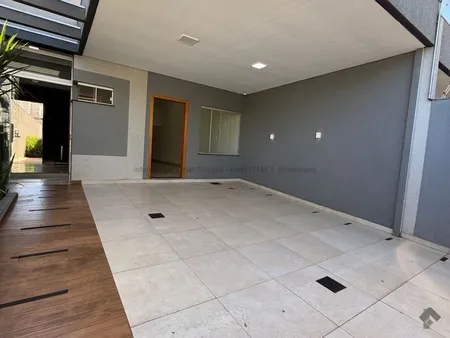 Casa-Térrea em Rita Vieira