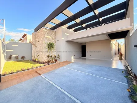 Casa-Térrea em Vila Carlota