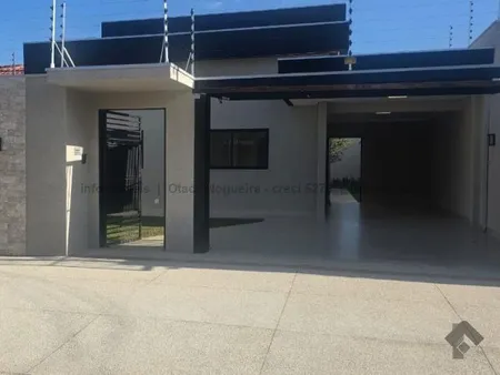 Casa-Térrea em Jardim Panamá