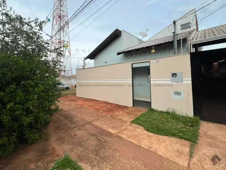 Casa-Térrea em Universitário