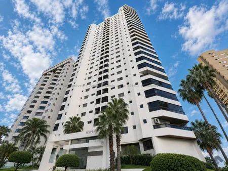 Apto. Cobertura / Duplex em São Francisco