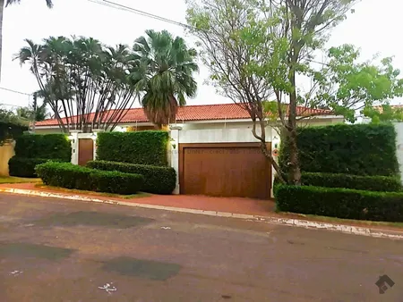 Casa-Térrea em Jardim São Bento