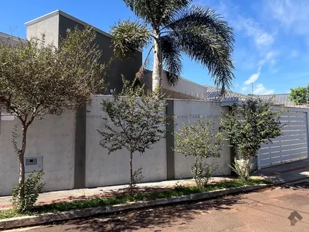 Casa-Térrea em Tayamã Park