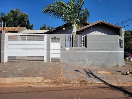 Casa-Térrea em Rita Vieira