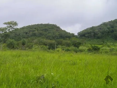 Fazenda em Zona Rural