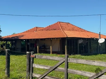 Fazenda em Zona Rural