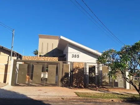 Casa-Térrea em Carandá Bosque I