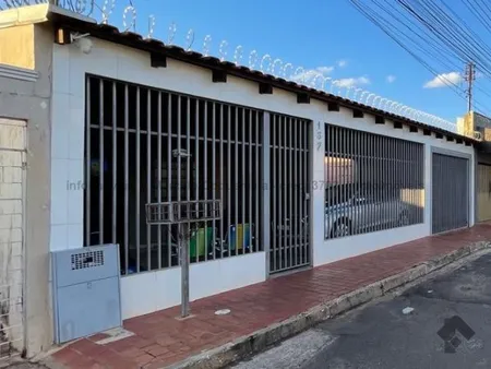 Casa-Térrea em Estrela do Sul