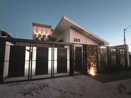 Casa-Térrea em Carandá