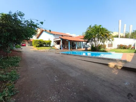 Casa-Térrea em Itanhangá Park