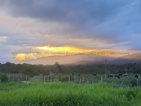 Fazenda em Zona Rural