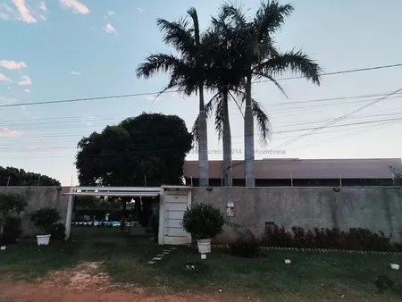 Casa-Térrea em Jardim Noroeste