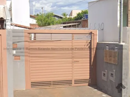 Casa de Vila em Aero Rancho