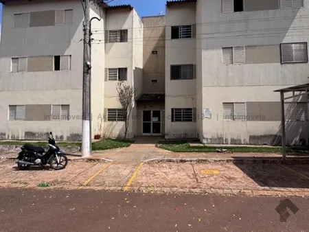 Apartamento em Jardim Centenário