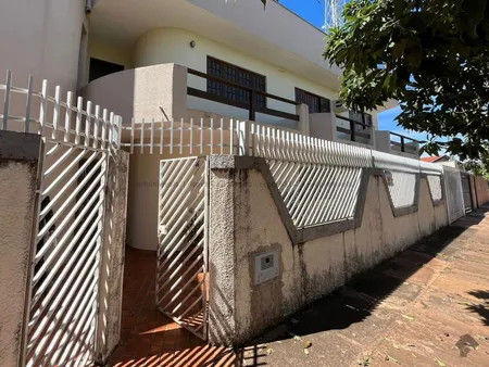 Apartamento em Jardim São Lourenço