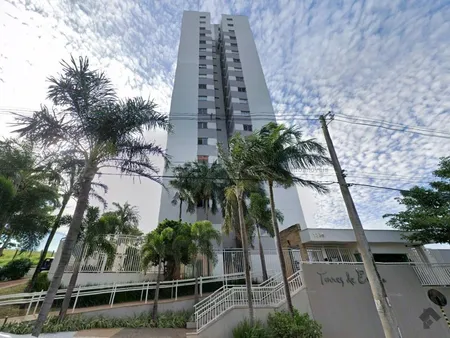 Apartamento em Carandá Bosque I