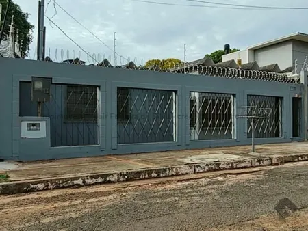 Casa-Térrea em Cofermat