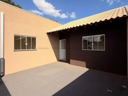 Casa-Térrea em Vila Almeida