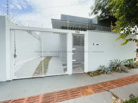 Casa-Térrea em Loteamento Água Limpa Park