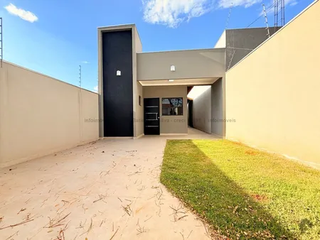 Casa-Térrea em Monte Castelo