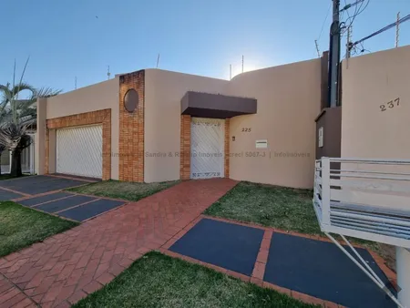 Casa-Térrea em Carandá Bosque I