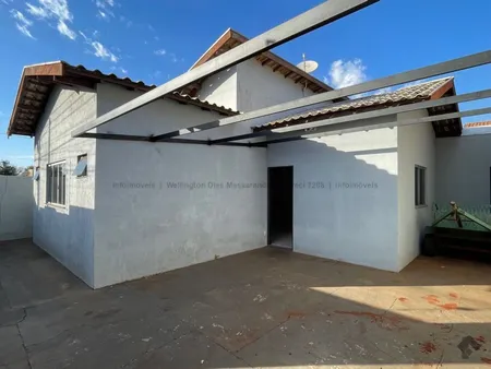 Casa-Térrea em Seminário