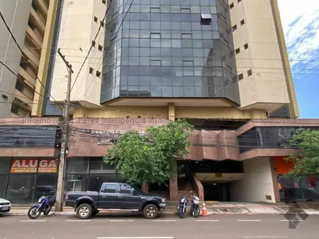 Sala / Salão / Loja em Centro