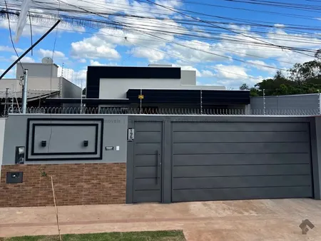Casa-Térrea em Jardim Nashiville