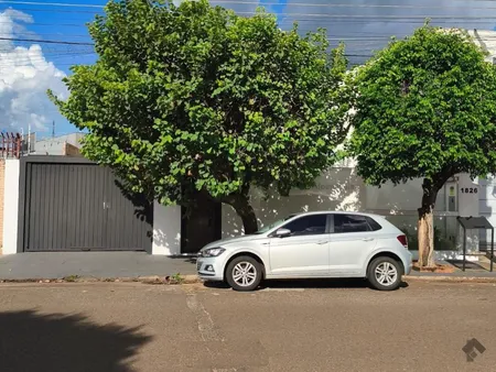Casa Comercial em Vila Célia