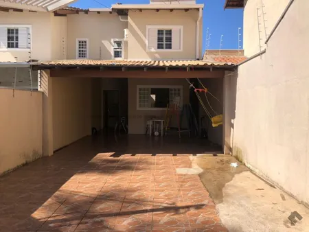Sobrado em Jardim Imá