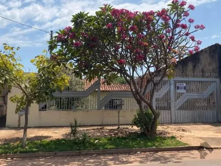 Casa-Térrea em Vila Cidade Morena