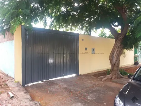 Casa-Térrea em Jardim Panamá