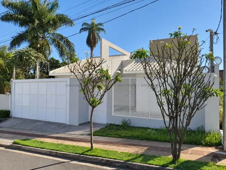 Casa-Térrea em Carandá