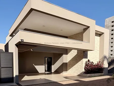 Casa-Térrea-Condomínio em Jardim Veraneio